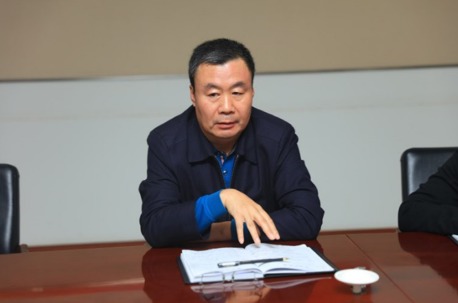 丁召团参加办公厅党支部专题组织生活会
